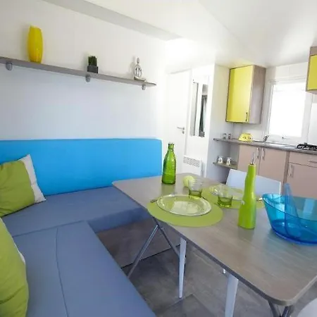 Campsite Les Embruns 3*