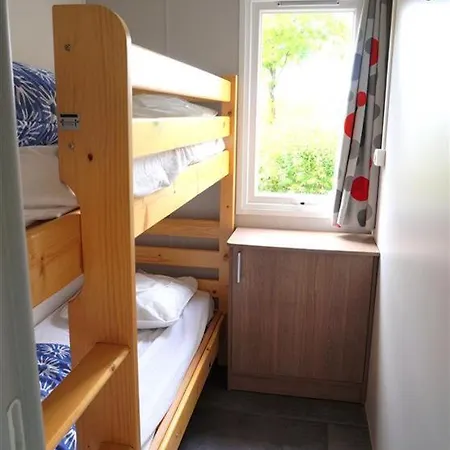 Les Embruns 3* Campsite Camoel