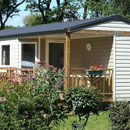 Les Embruns 3* Campsite *