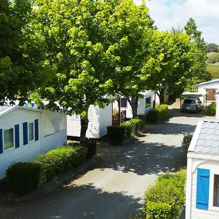 Les Embruns 3* Campsite *